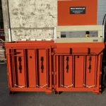 Balpress Orwak 9020Kombipress med 2 fack, t.ex för både wellpapp & plastBalvikt 200-250 kg